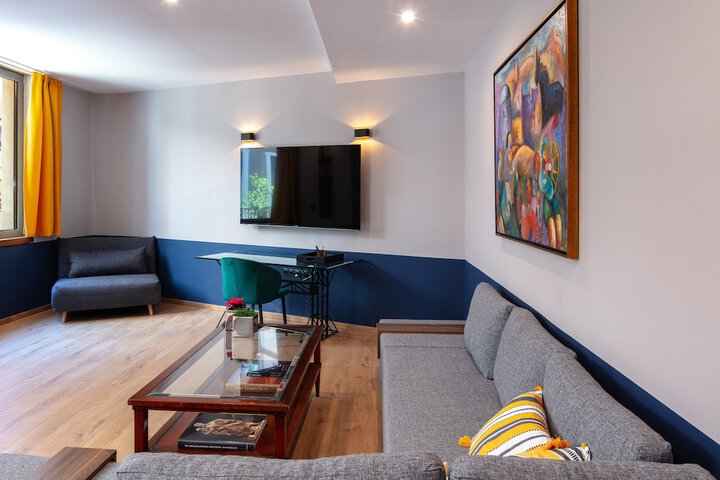 Room 43 of 112