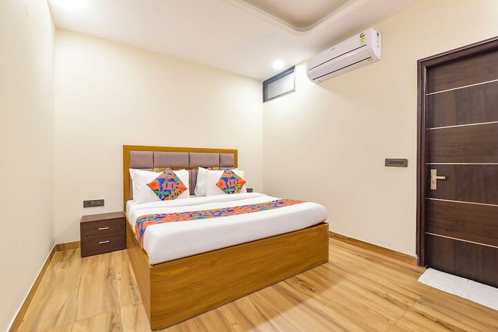 Room 29 of 52