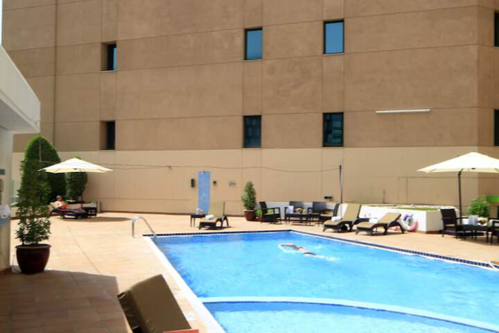 Pool 44 of 93