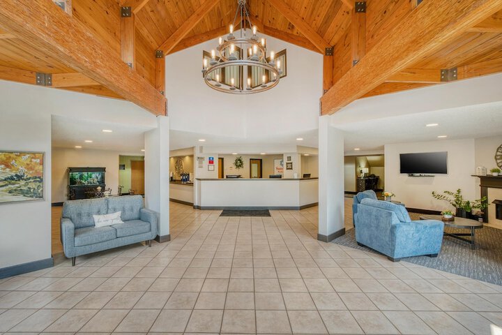 Hotel Lobby