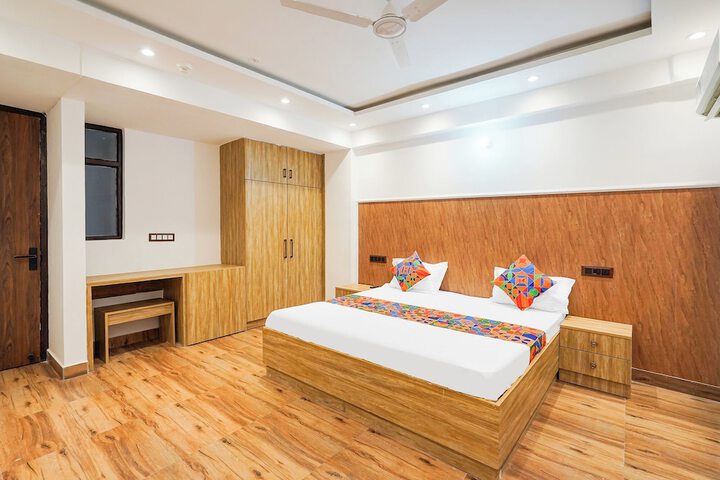 Room 15 of 31