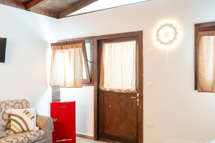 Room 13 of 46