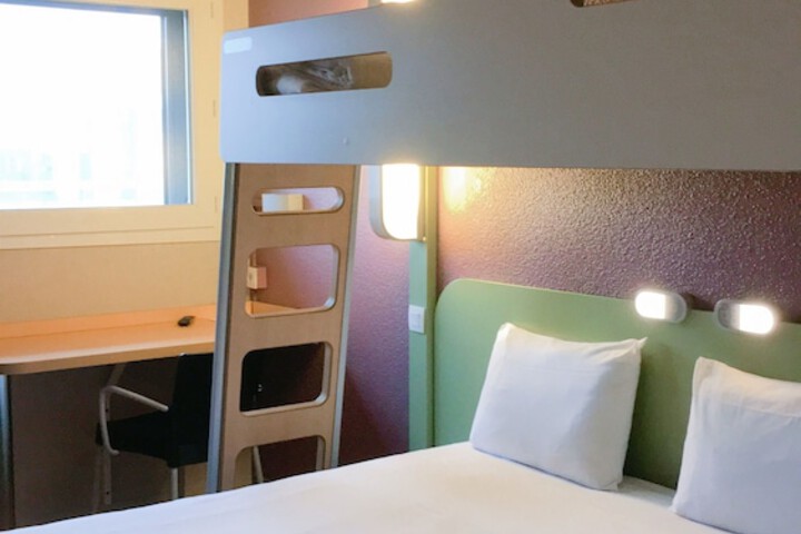 Room 6 of 39
