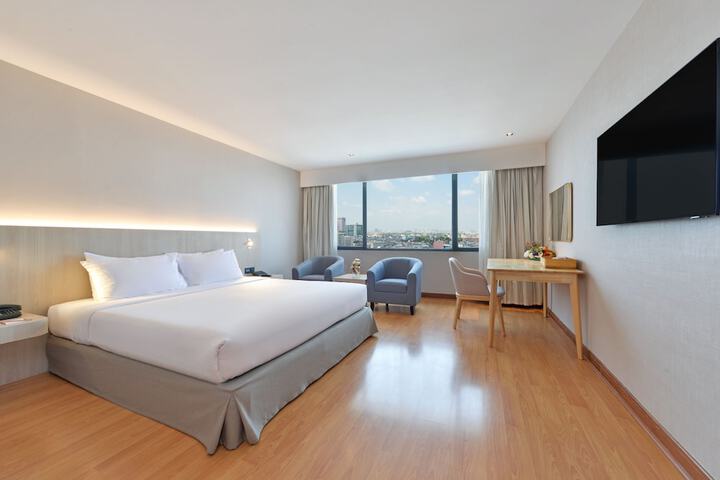 Room 14 of 125