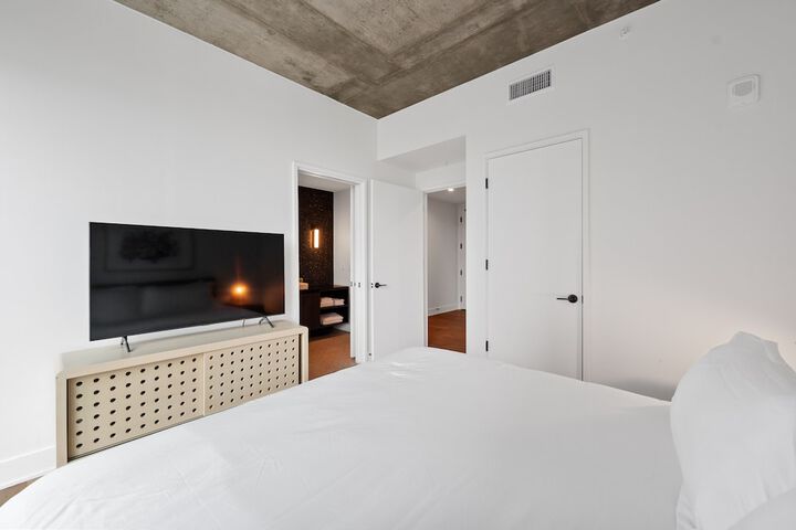 Room 87 of 860
