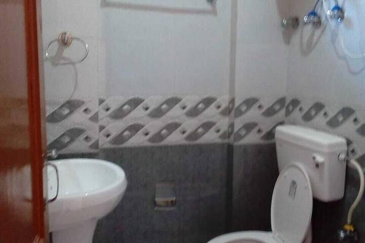Room 20 of 34