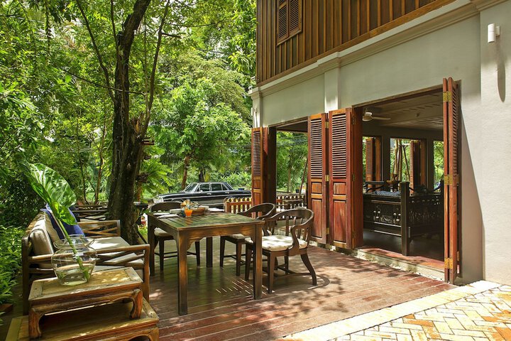 Guest Lobby