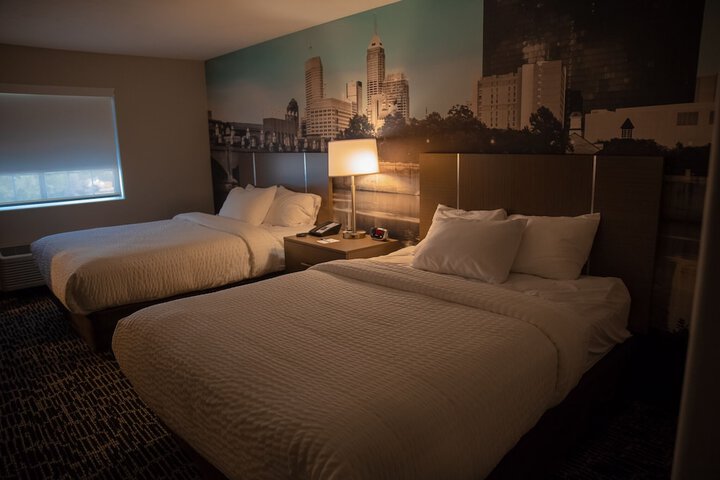 Standard Queen Bed Accessible (9 of 22)