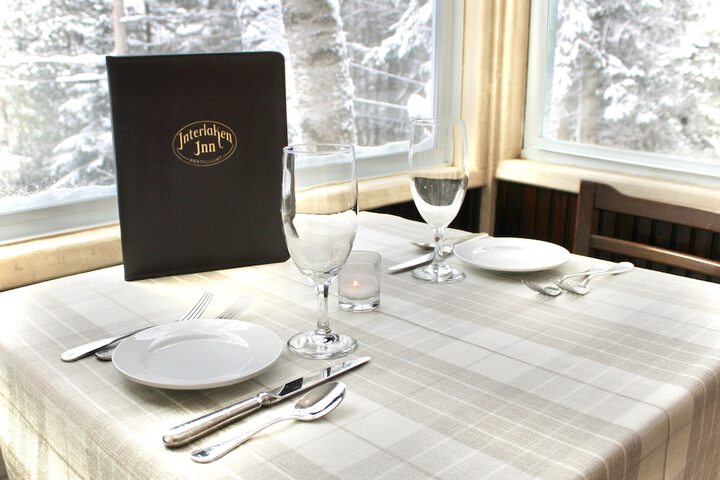 Dining 36 of 46