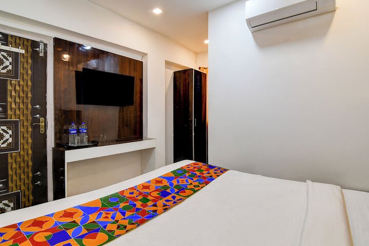 Room 17 of 26