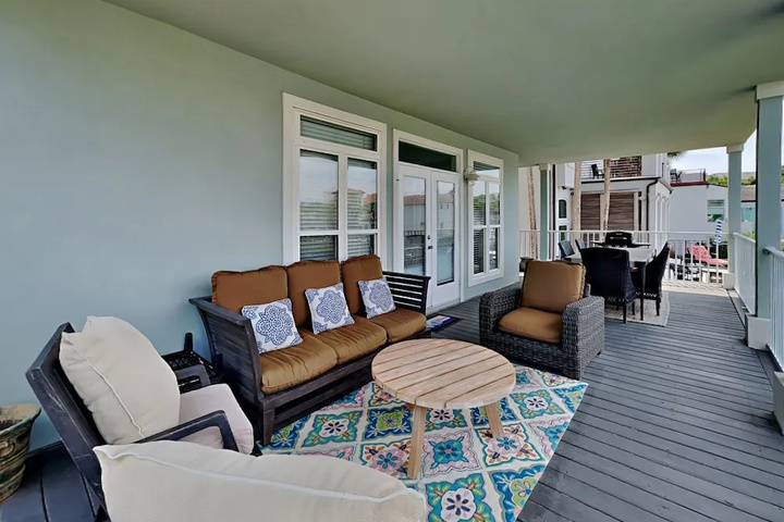 Terrace/Patio 7 of 22