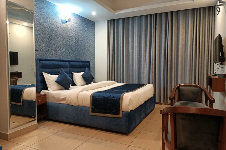 Room 20 of 31