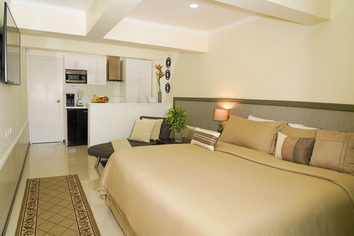 Room 13 of 81