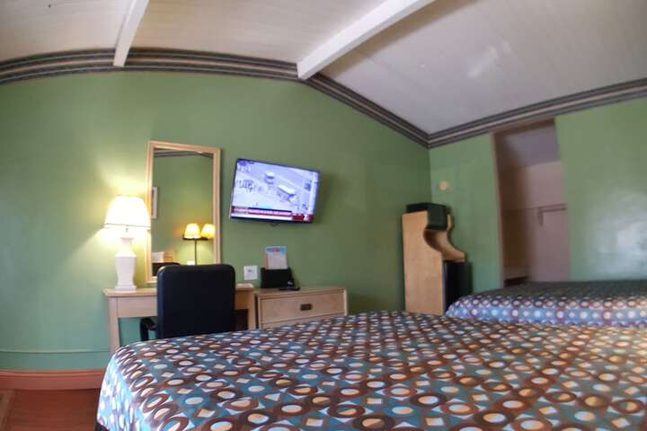 Room 23 of 55