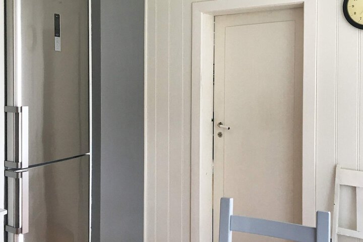 Room 8 of 34
