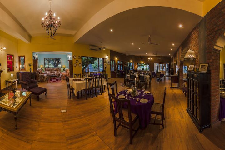 Dining Photos