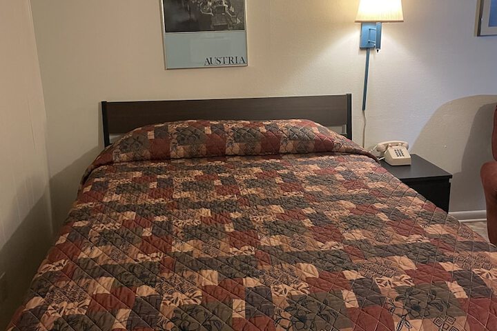 Room 2 of 19