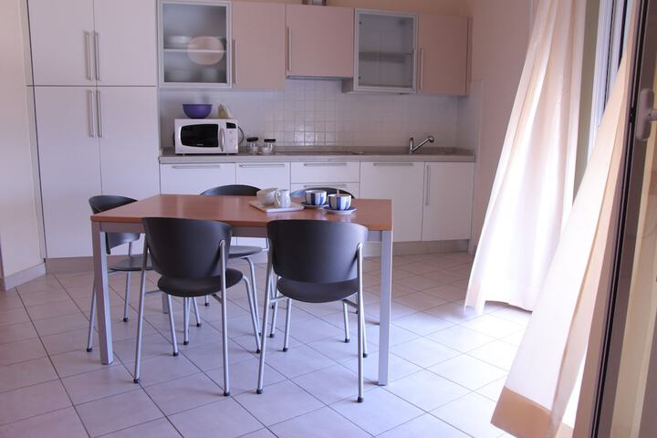 Room 8 of 48