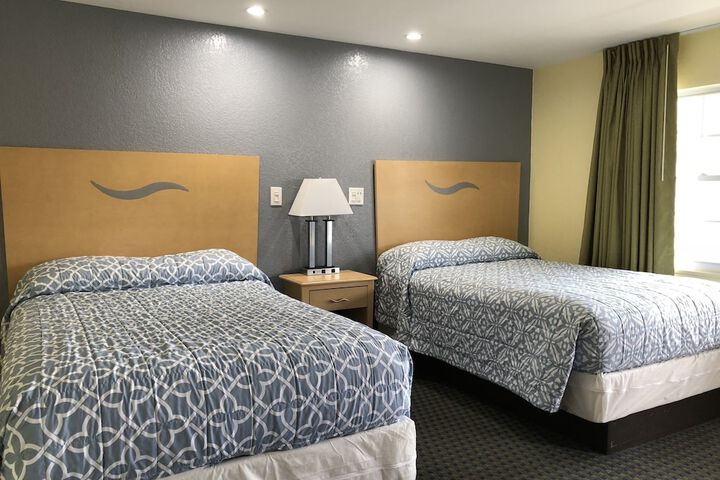 Room 2 of 35