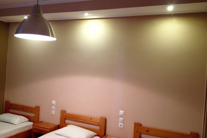 Room 13 of 19
