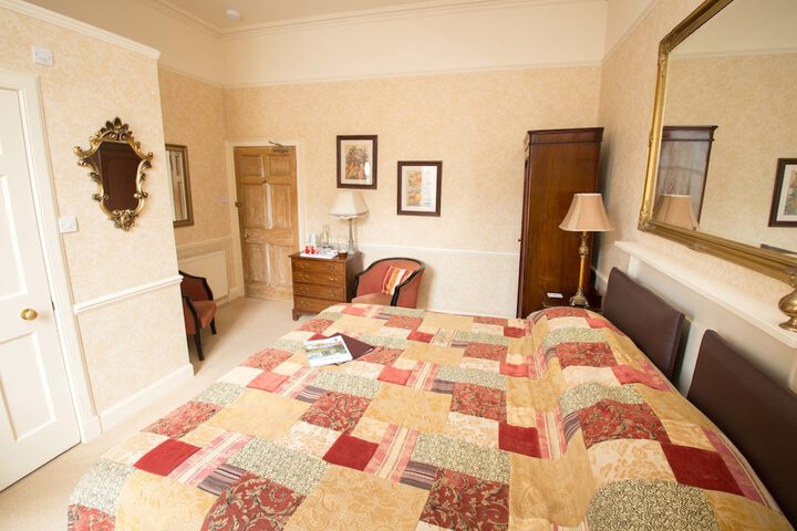 Room 7 of 40