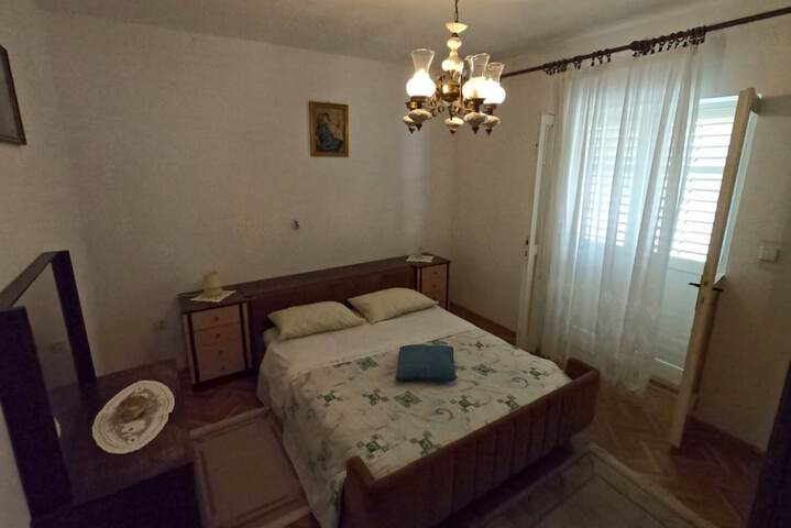 Room 7 of 20
