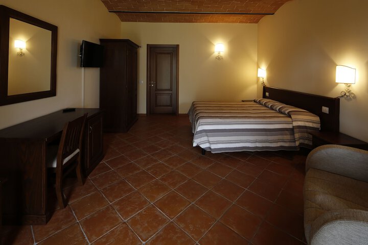 Room 9 of 41