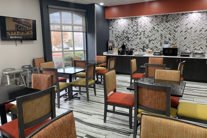 Breakfast area