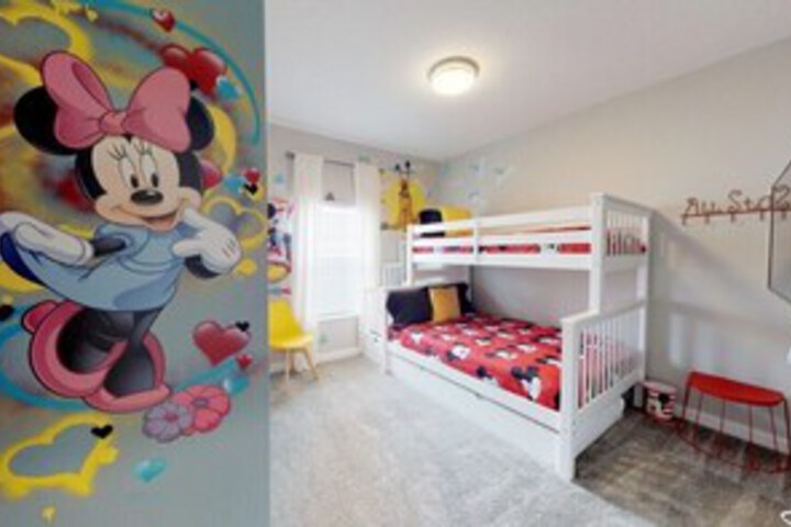 Room 43 of 60