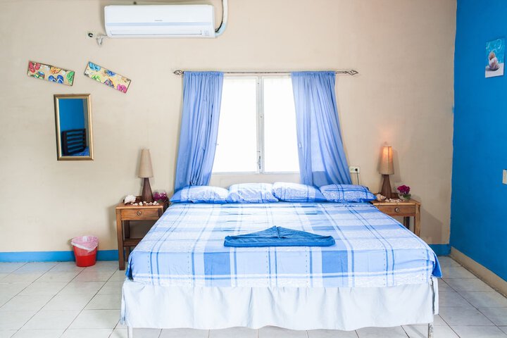 Room 4 of 23