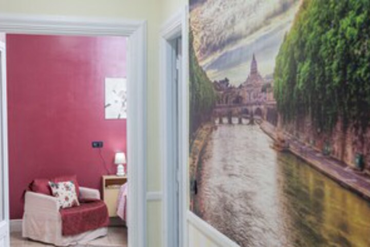 Room 12 of 20