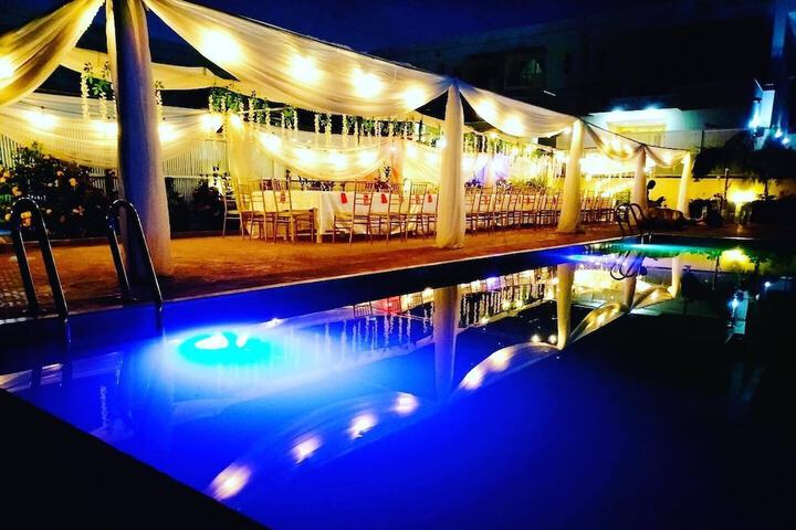 Pool 22 of 34
