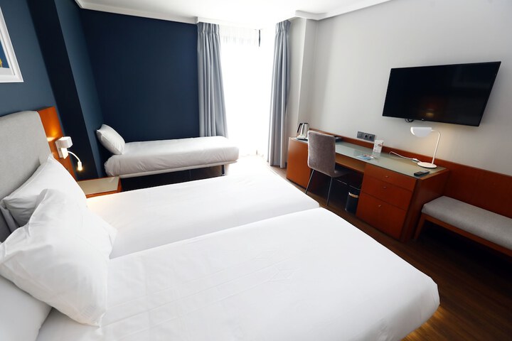 Room 15 of 31
