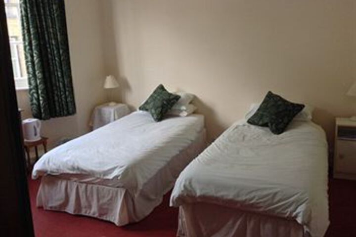 Room 12 of 19