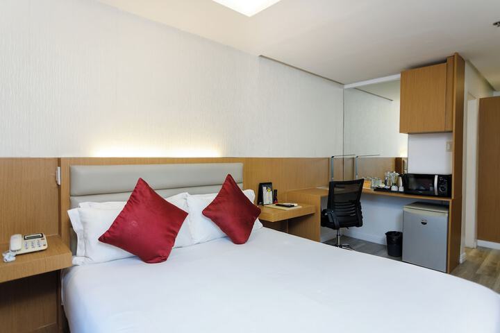 Hotel 73 of 78