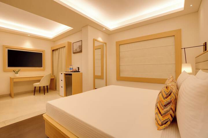 Room 6 of 61