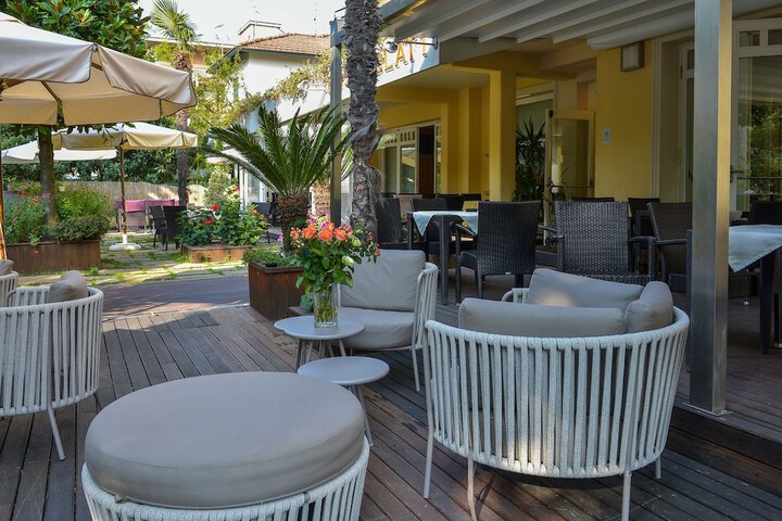 Terrace/Patio 18 of 53