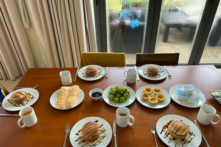 Breakfast/Coffee Service 230 of 246