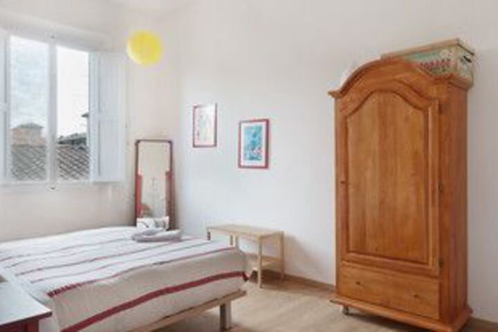 Room 8 of 25