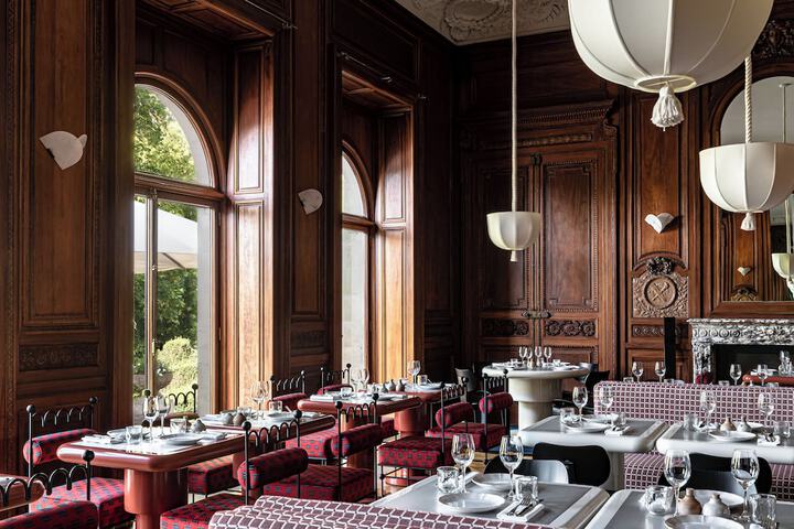 Dining 95 of 136