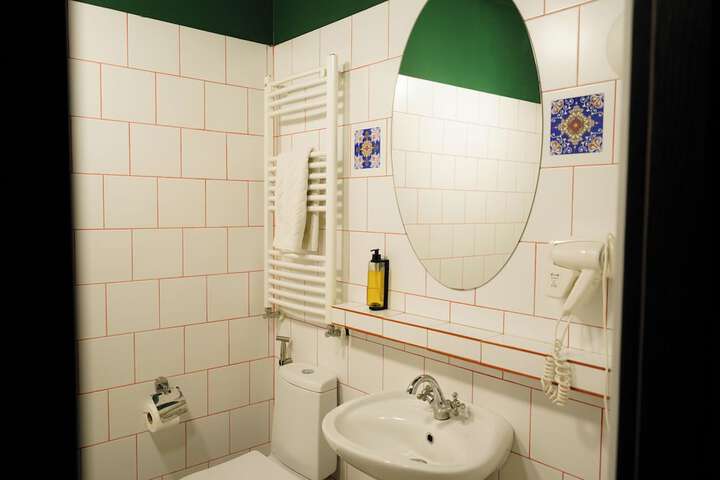 Room 45 of 73