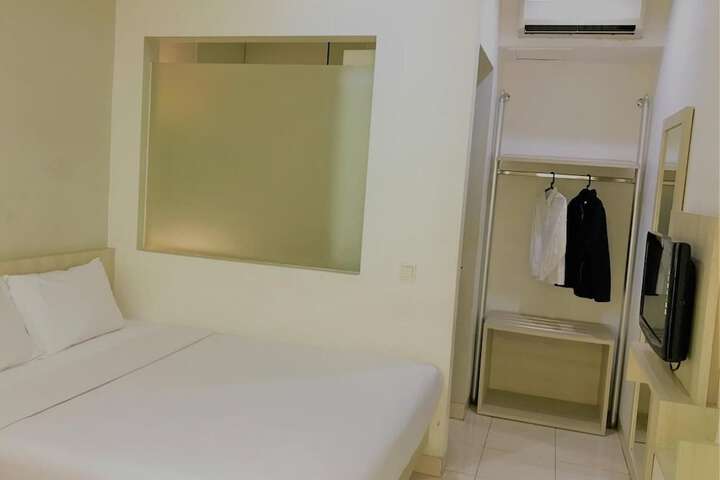 Room 11 of 55
