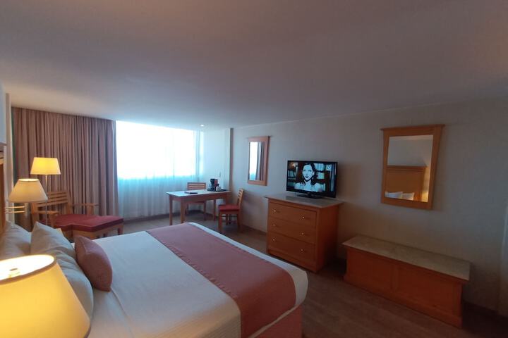 Room 25 of 134