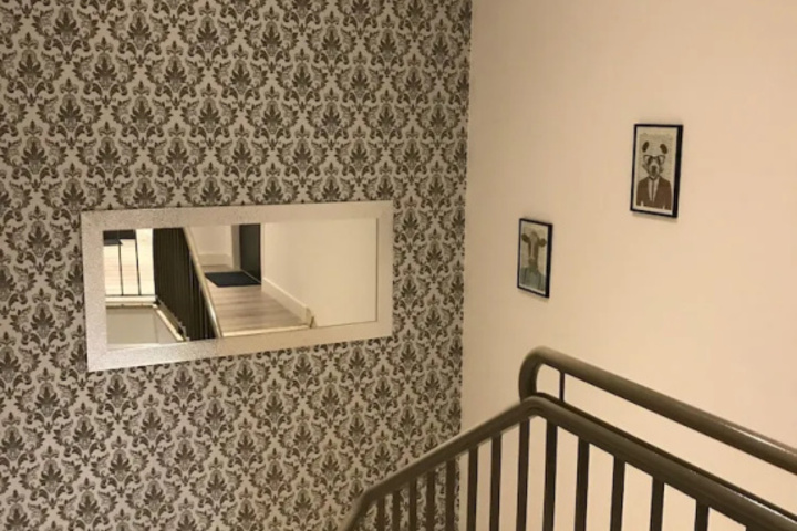 Room 13 of 26