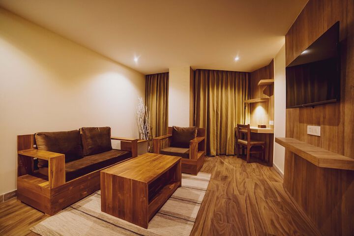 Room 10 of 60