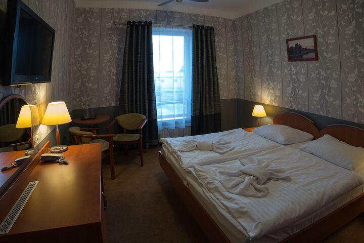 Room 13 of 41