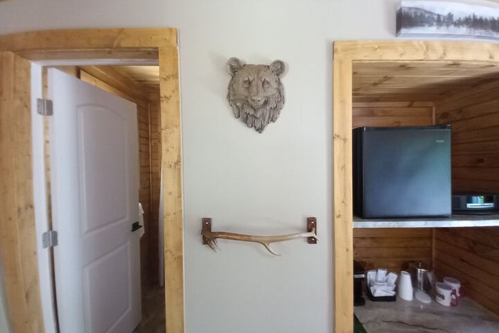 Room 33 of 83