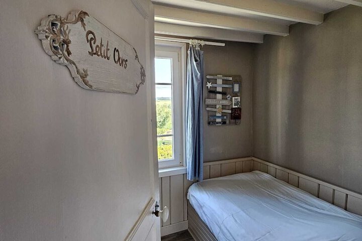 Room 17 of 162
