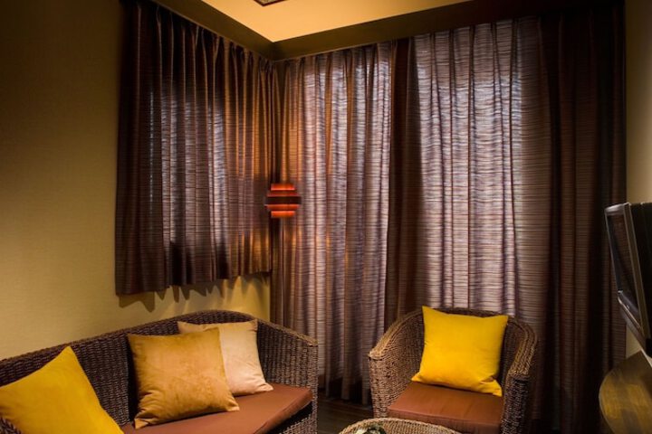 Room 6 of 40