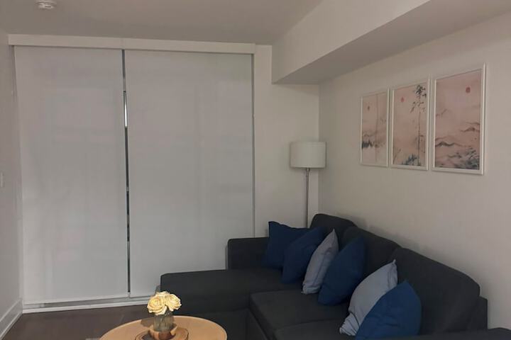 Room 8 of 15
